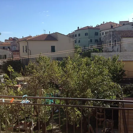 La Rosa Hotel 2*