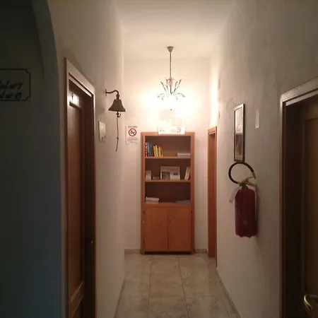 La Rosa Hotel 2*